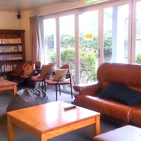 Kiwi House Hostel Крайстчърч Екстериор снимка