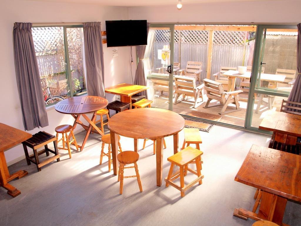 Kiwi House Hostel Крайстчърч Екстериор снимка