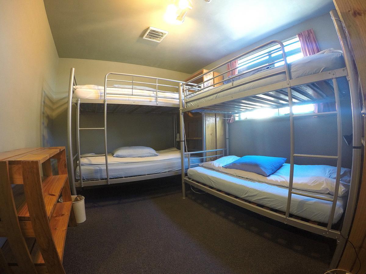 Kiwi House Hostel Крайстчърч Екстериор снимка