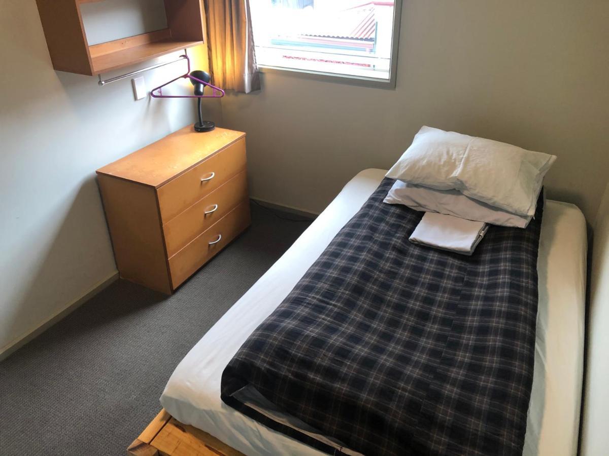 Kiwi House Hostel Крайстчърч Екстериор снимка